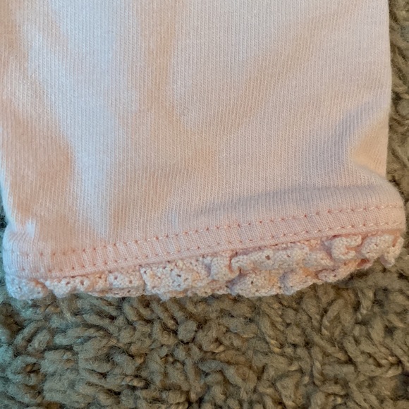 Baby Gap 3-6M Plain Pink Solid Light pants leggings scalloped ruffle bottom - Picture 3 of 4